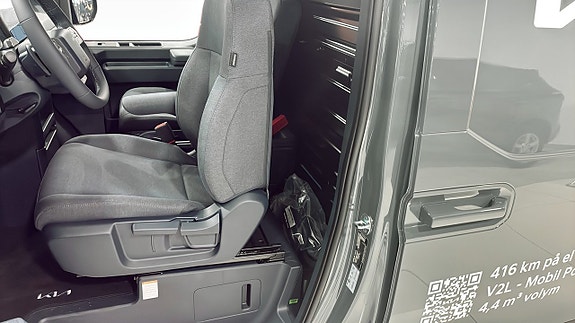 Kia PV5 5 of 16