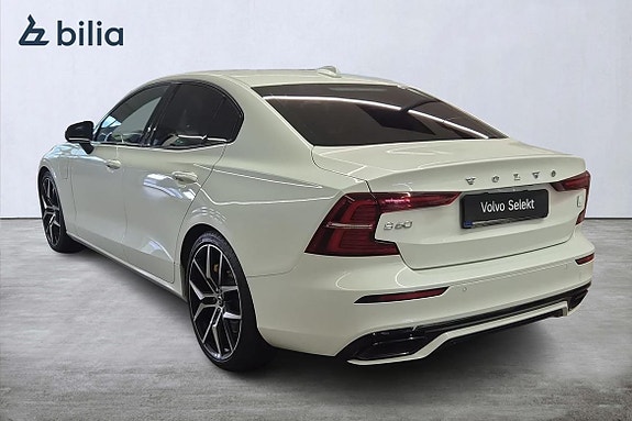 Volvo S60 8 of 29