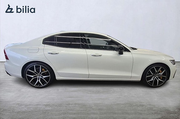 Volvo S60 12 of 30