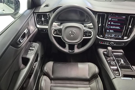 Volvo S60 16 of 29