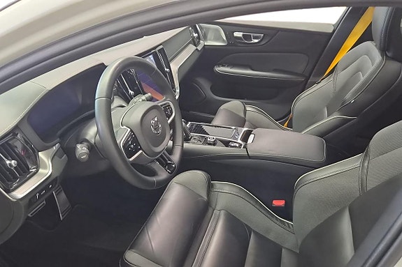 Volvo S60 18 of 29