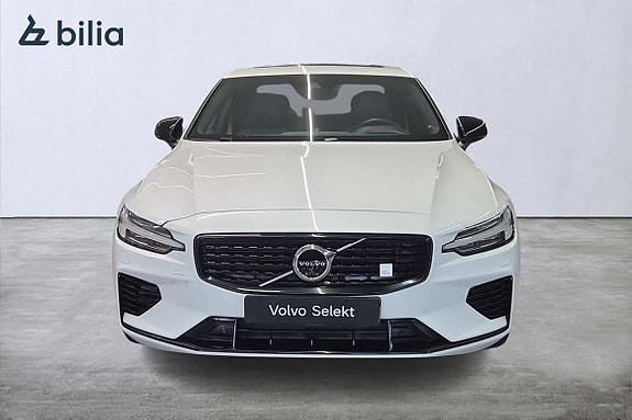 Volvo S60 2 of 29