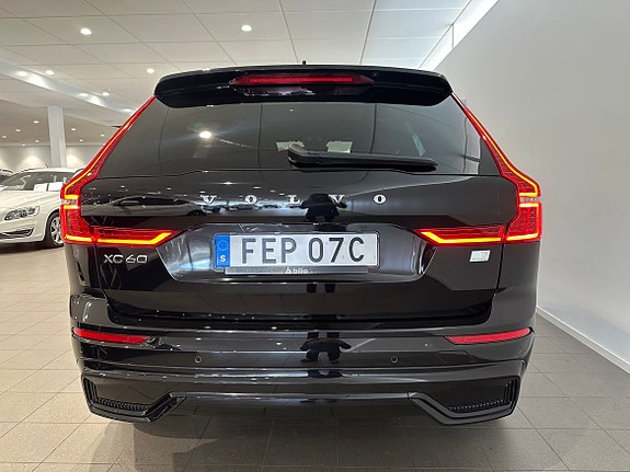 Volvo XC60 5 of 22