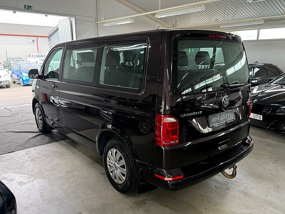 Volkswagen Caravelle 5 of 13