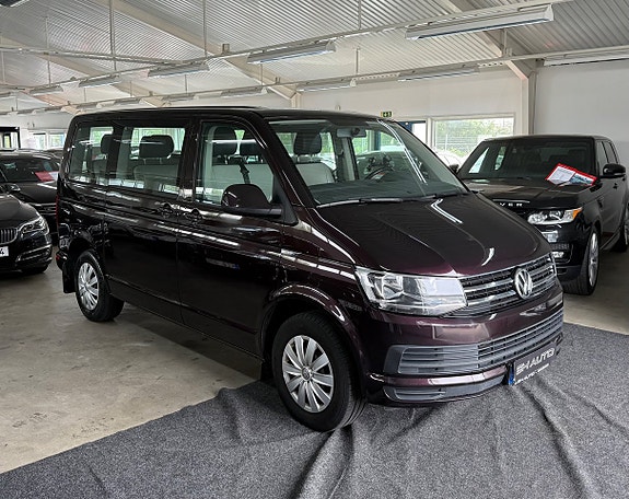 Volkswagen Caravelle 3 of 13