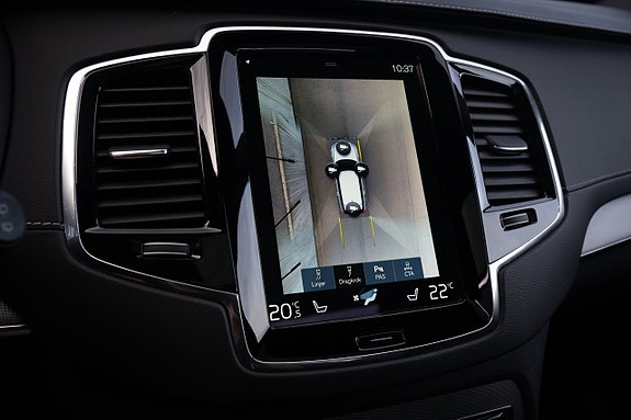 Volvo XC90 21 of 23