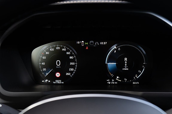 Volvo XC90 22 of 23