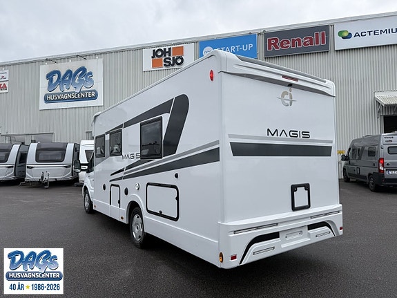 CI Magis 82 XT 5 of 20