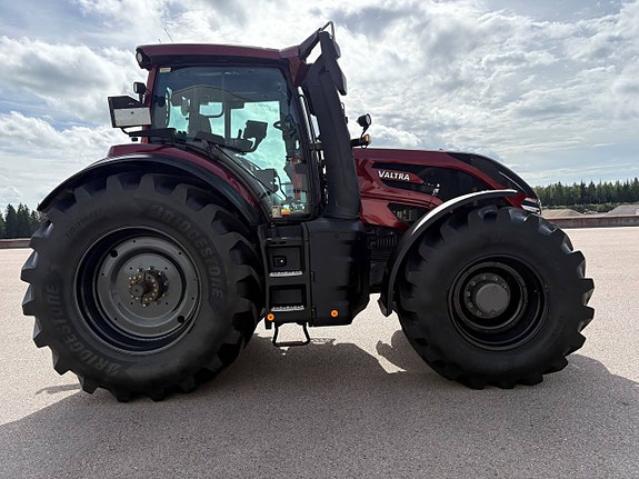 Valtra Q305 / Frontlyft / Front PTO / GPS 5 of 10
