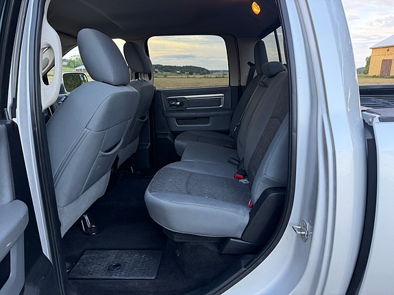 RAM 1500 10 of 10