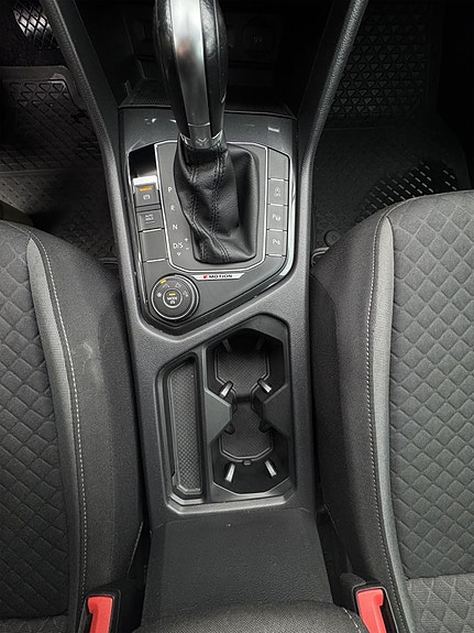 Volkswagen Tiguan 15 of 27