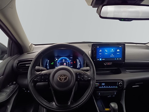 Toyota Yaris 10 of 17
