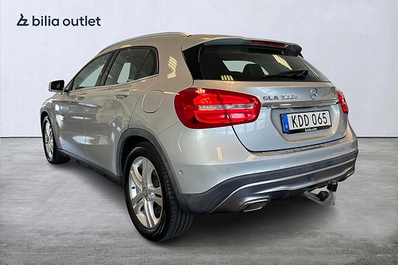 Mercedes-Benz GLA200 d 4 of 26