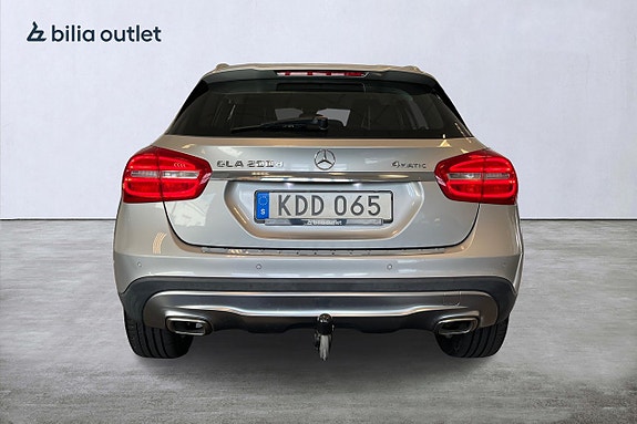 Mercedes-Benz GLA200 d 5 of 26