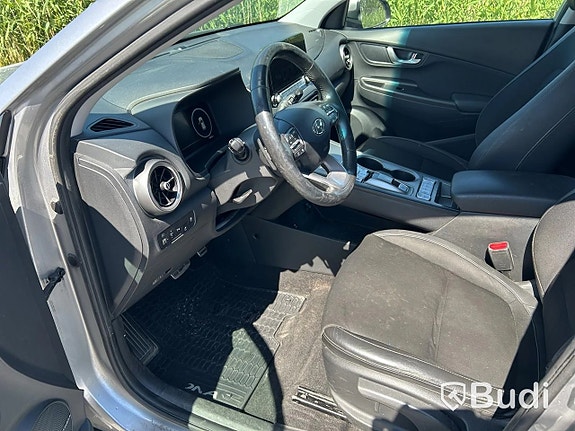 Hyundai Kona 10 of 27