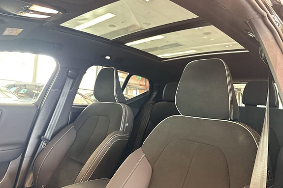Volvo XC40 20 of 30