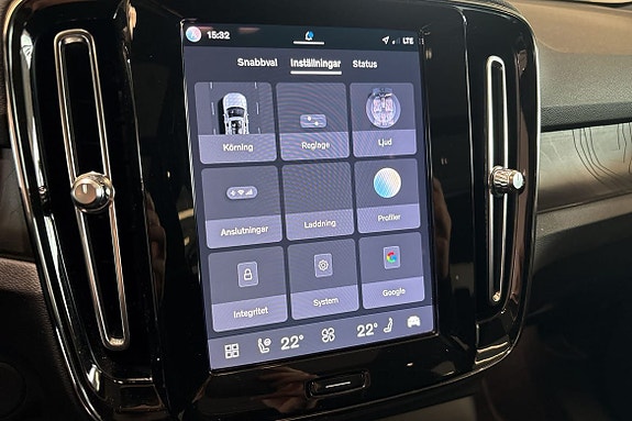 Volvo XC40 30 of 30