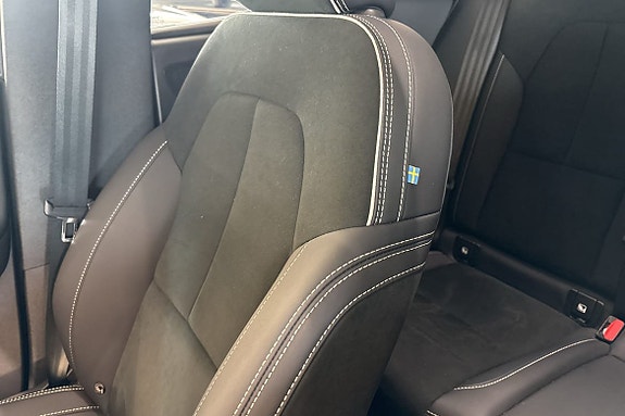 Volvo XC40 21 of 30