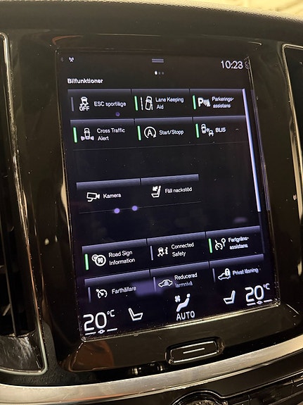 Volvo V60 Cross Country 26 of 28