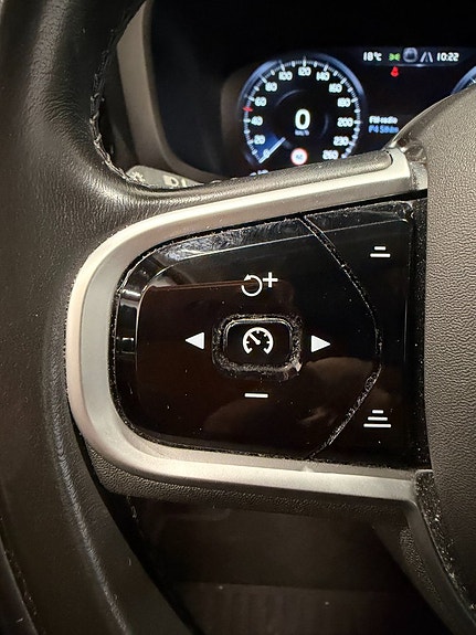 Volvo V60 Cross Country 22 of 28
