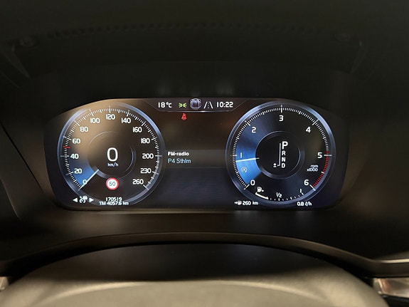 Volvo V60 Cross Country 21 of 28
