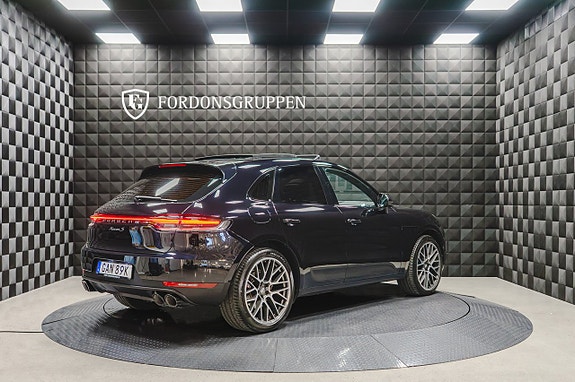 Porsche Macan S 8 of 24
