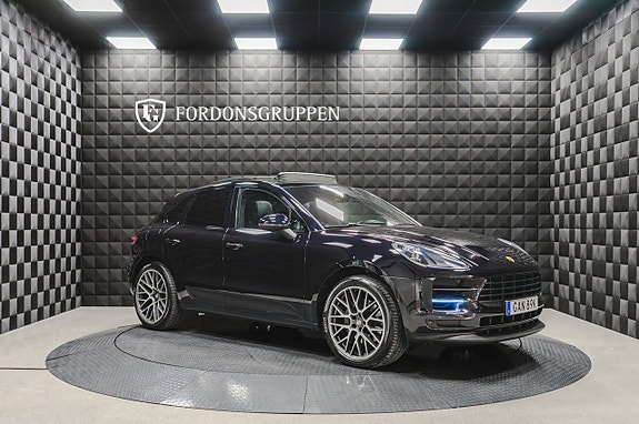 Porsche Macan S 10 of 24