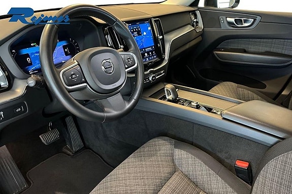 Volvo XC60 5 of 19
