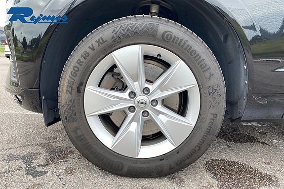 Volvo XC60 15 of 19
