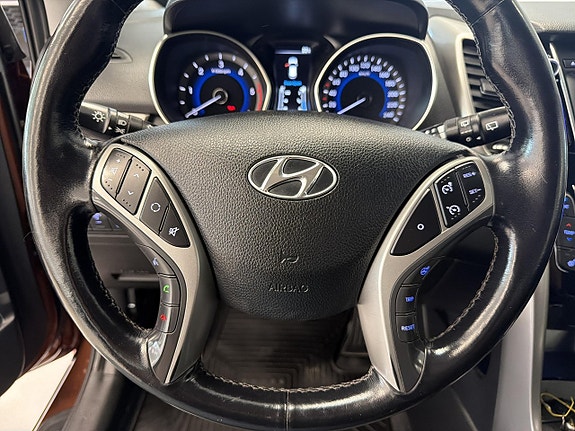 Hyundai i30 10 of 23