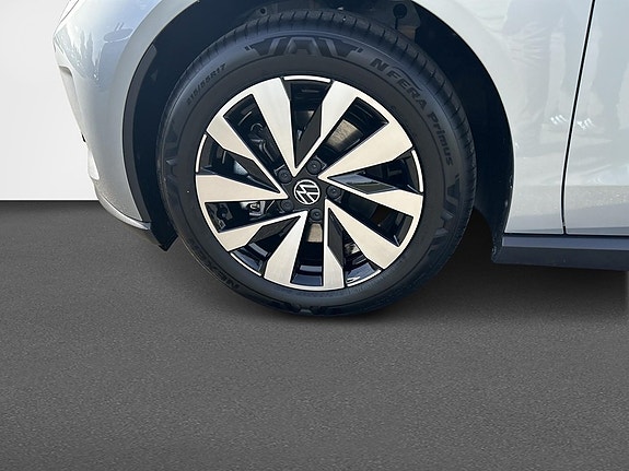 Volkswagen Polo 8 of 12