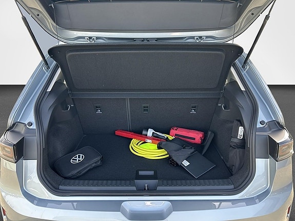 Volkswagen Polo 12 of 12