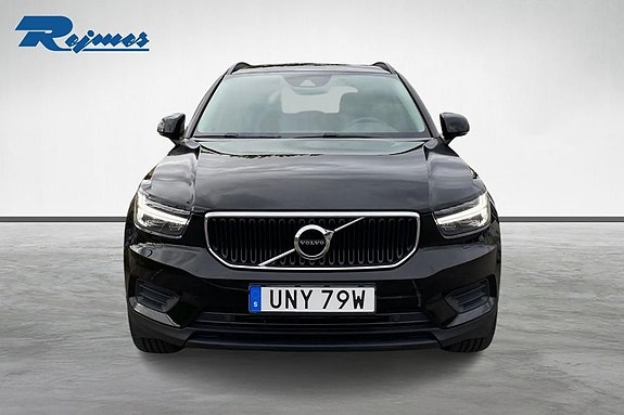 Volvo XC40 18 of 18