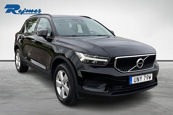 Volvo XC40 15 of 18