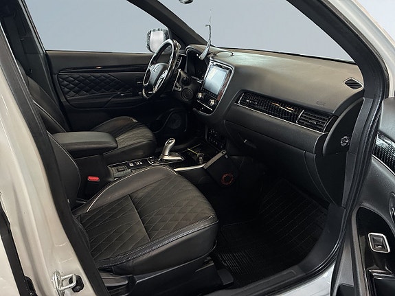 Mitsubishi Outlander 10 of 27