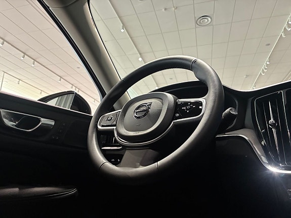 Volvo V60 16 of 18