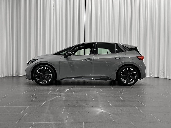 Cupra Born 2 of 13