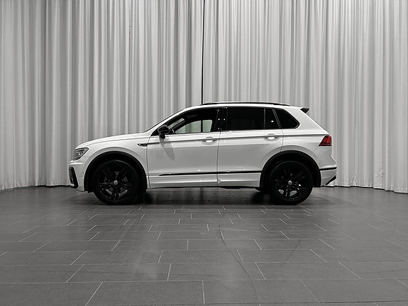 Volkswagen Tiguan 2 of 17
