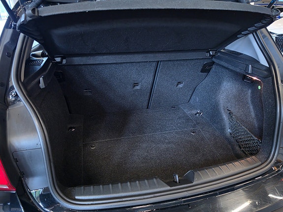 BMW 118i 13 of 13