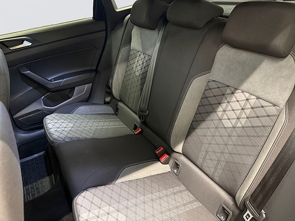Volkswagen Taigo 13 of 21