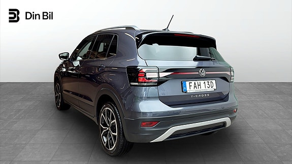 Volkswagen T-Cross 3 of 13