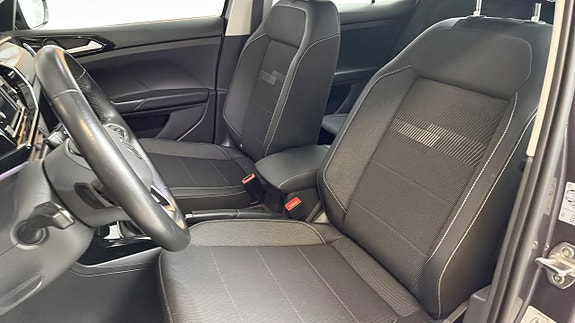 Volkswagen T-Cross 8 of 13