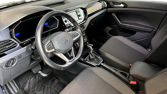 Volkswagen T-Cross 7 of 13