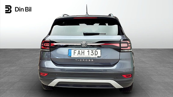 Volkswagen T-Cross 5 of 13