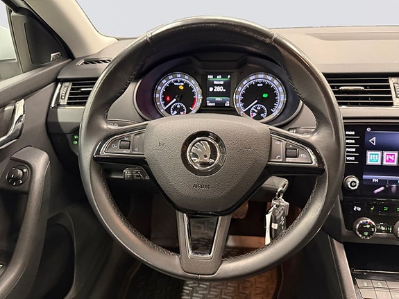 Skoda Octavia 10 of 21