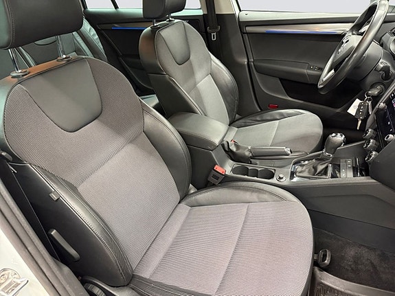 Skoda Octavia 14 of 21