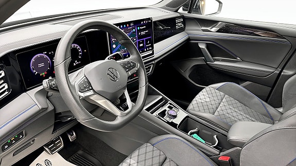 Volkswagen Tiguan 7 of 12