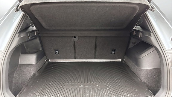 Volkswagen Tiguan 12 of 12