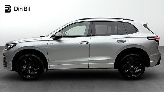 Volkswagen Tiguan 2 of 12