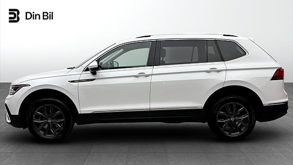 Volkswagen Tiguan Allspace 2 of 12